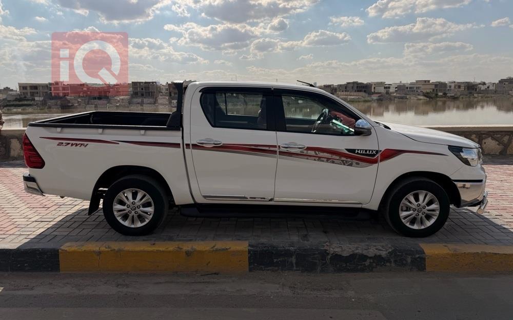 تويوتا هايلوكس